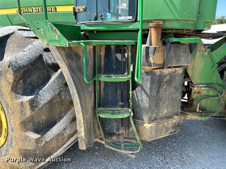 image for item NL9692 2000 John Deere 9400  4WD tractor