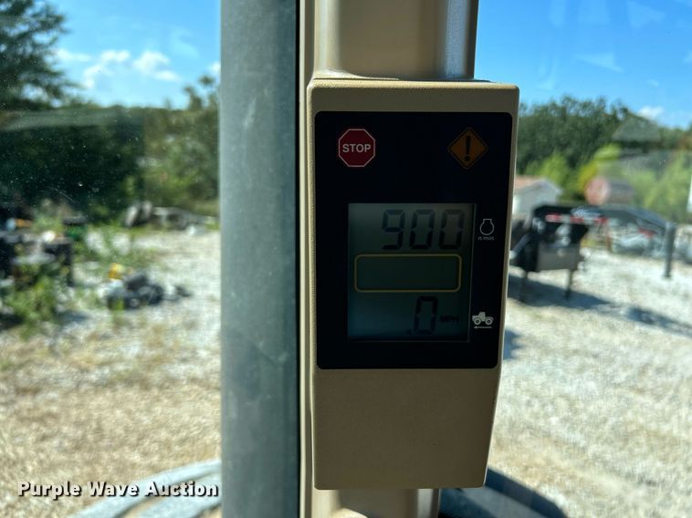 image for item NL9692 2000 John Deere 9400  4WD tractor