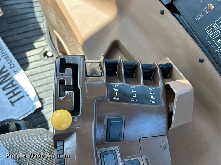 image for item NL9692 2000 John Deere 9400  4WD tractor