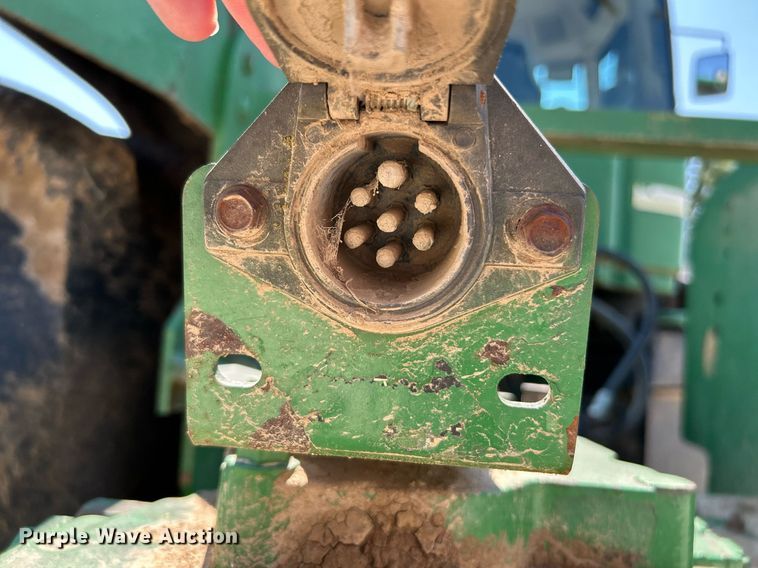 image for item NL9692 2000 John Deere 9400  4WD tractor