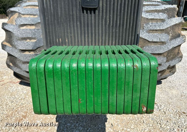 image for item NL9692 2000 John Deere 9400  4WD tractor