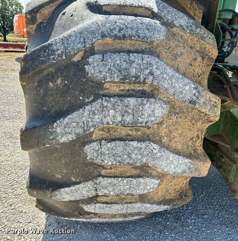 image for item NL9692 2000 John Deere 9400  4WD tractor