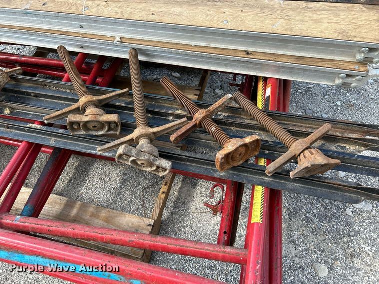 image for item NL9693 Waco  scaffolding