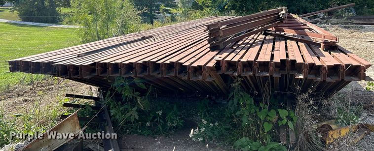 image for item NL9698 Approximately 29 bar joists