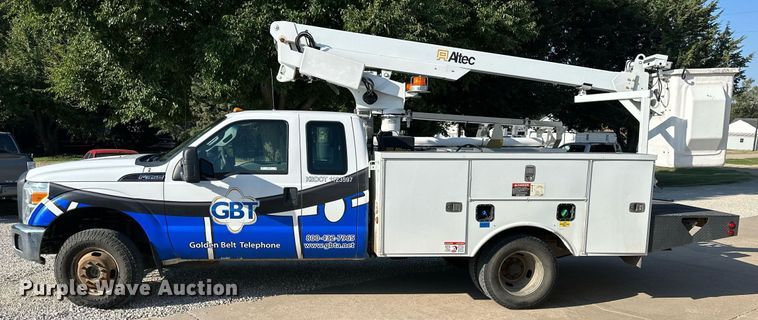 image for item NP9478 2011 Ford  F350 Super Duty bucket truck