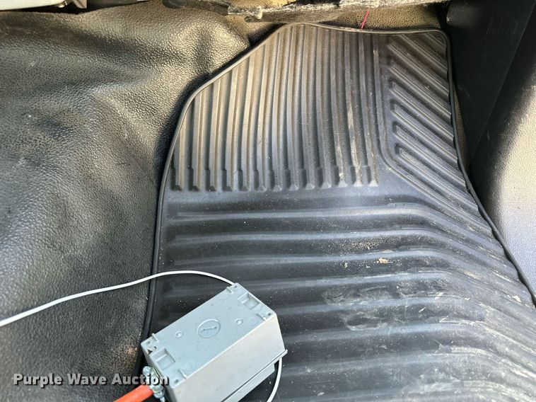 image for item NP9478 2011 Ford  F350 Super Duty bucket truck