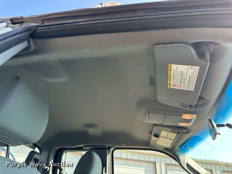 image for item NP9478 2011 Ford  F350 Super Duty bucket truck