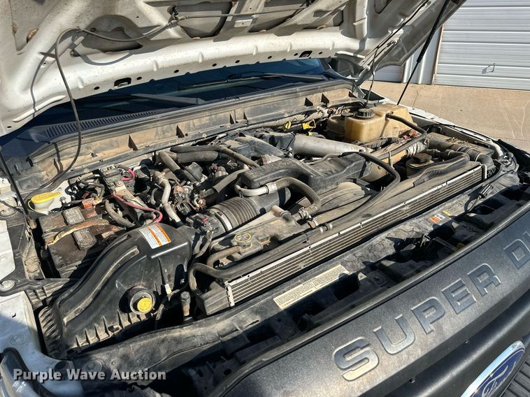 image for item NP9478 2011 Ford  F350 Super Duty bucket truck