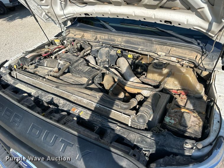 image for item NP9478 2011 Ford  F350 Super Duty bucket truck