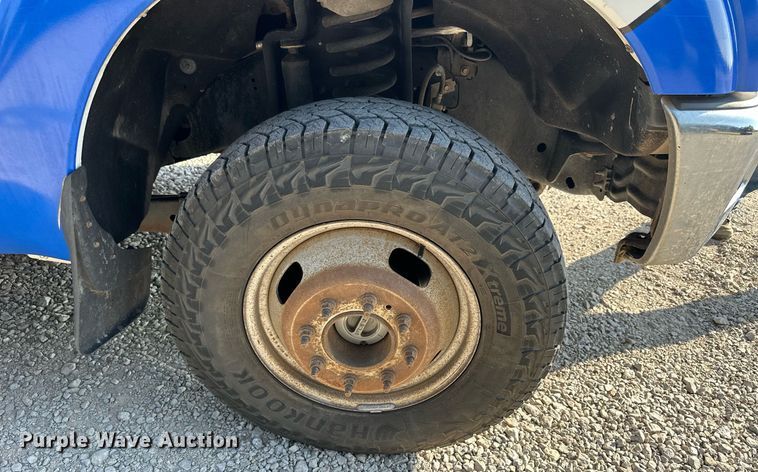 image for item NP9478 2011 Ford  F350 Super Duty bucket truck