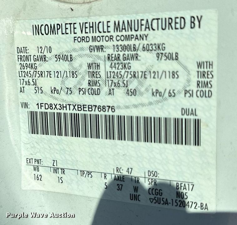 image for item NP9478 2011 Ford  F350 Super Duty bucket truck