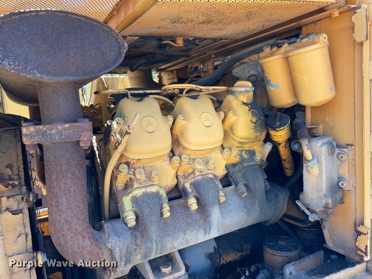 image for item NT9480 1986 Liebherr LR631B  track loader