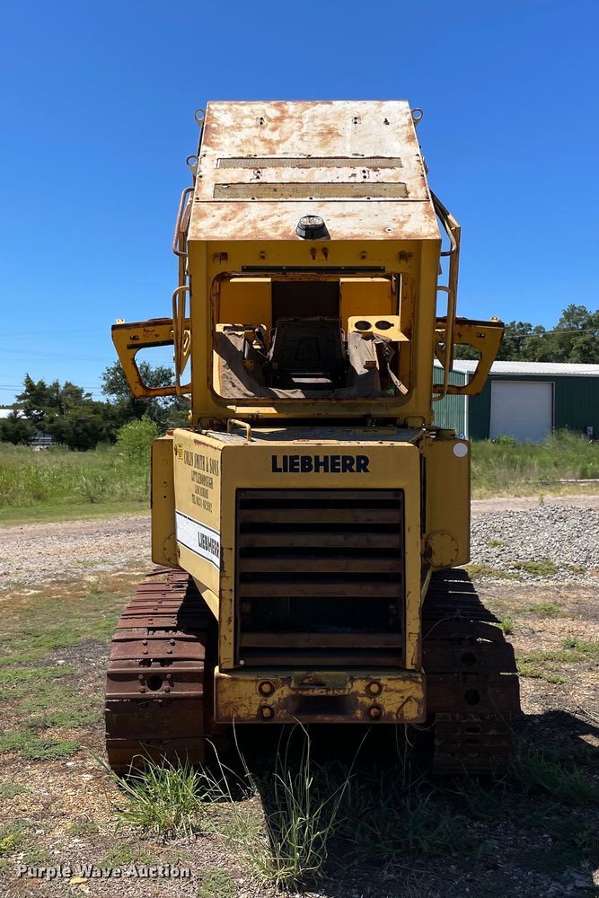 image for item NT9481 1992 Liebherr LR621B  track loader