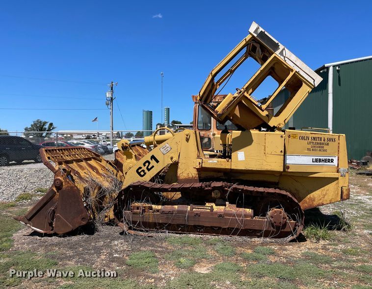 image for item NT9481 1992 Liebherr LR621B  track loader