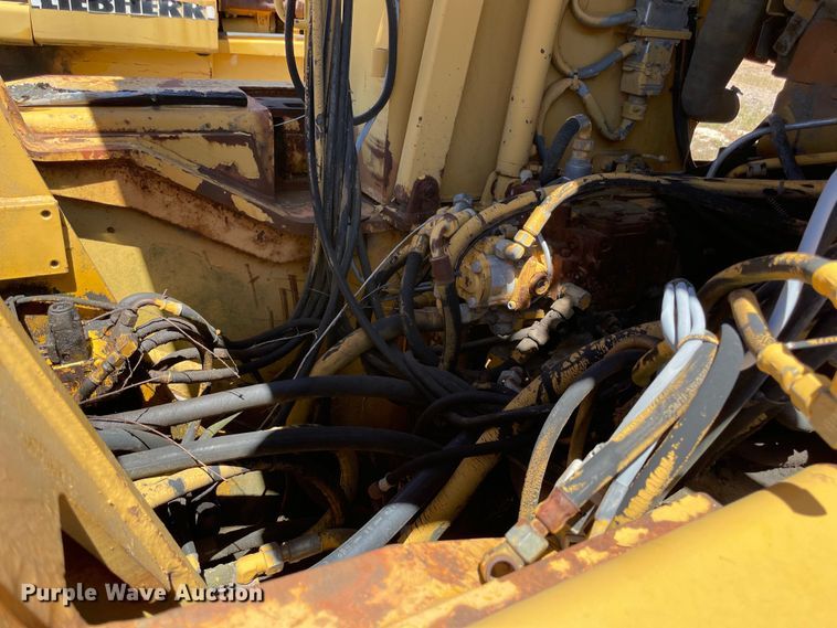 image for item NT9481 1992 Liebherr LR621B  track loader