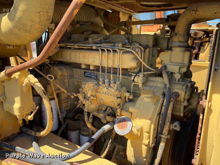 image for item NT9481 1992 Liebherr LR621B  track loader