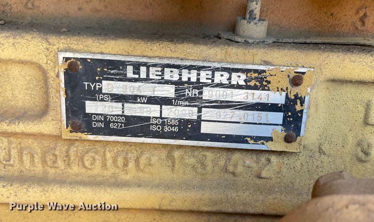 image for item NT9481 1992 Liebherr LR621B  track loader
