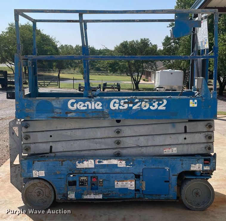 image for item NY9813 Genie GS-2632  scissor lift