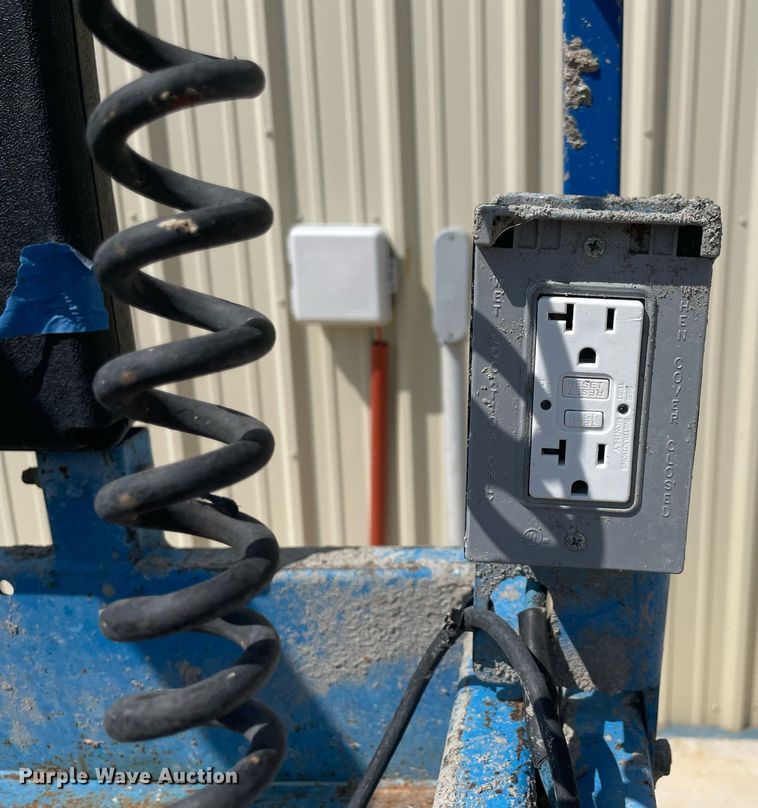 image for item NY9813 Genie GS-2632  scissor lift