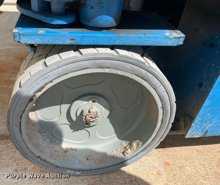 image for item NY9813 Genie GS-2632  scissor lift