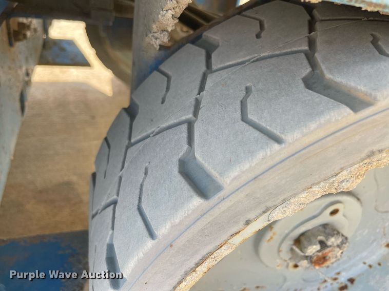 image for item NY9813 Genie GS-2632  scissor lift