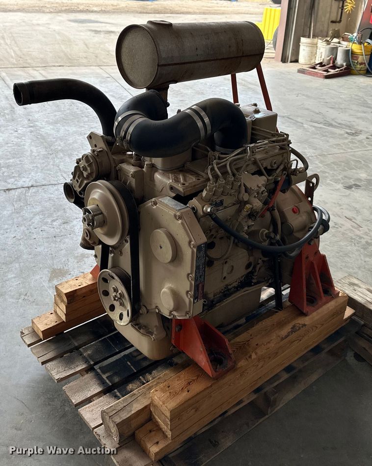 image for item OF9014 Cummins 4B  engine