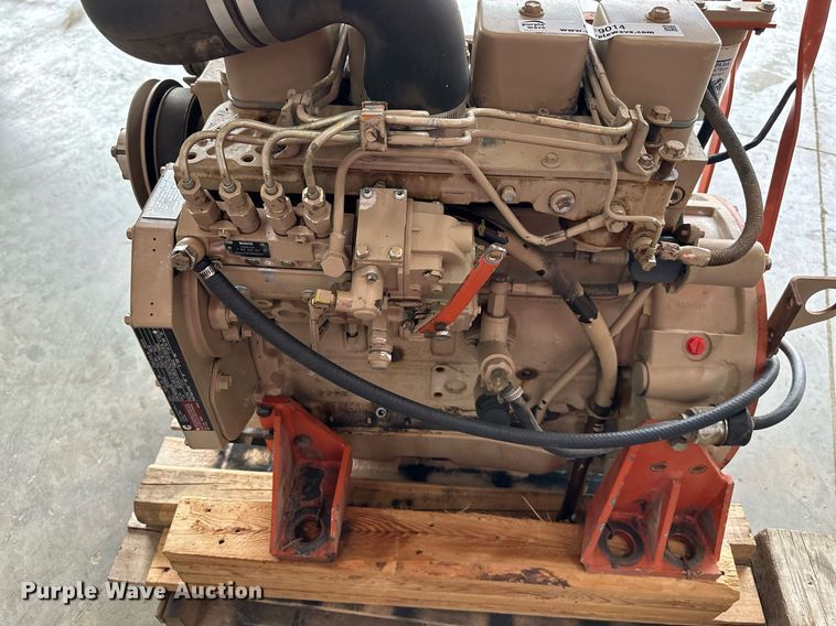 image for item OF9014 Cummins 4B  engine