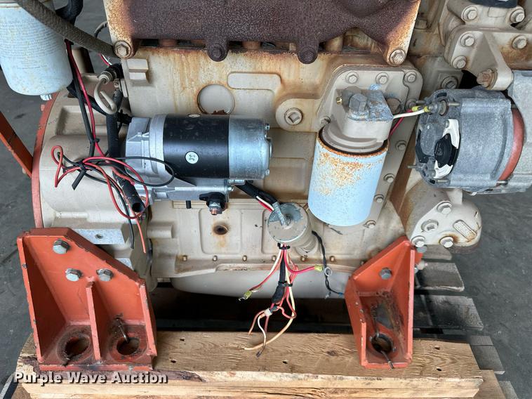 image for item OF9014 Cummins 4B  engine