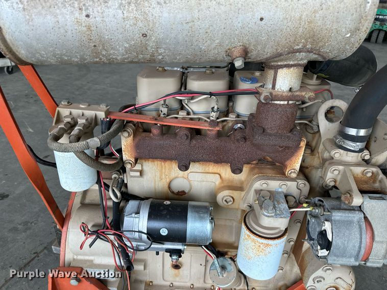 image for item OF9014 Cummins 4B  engine