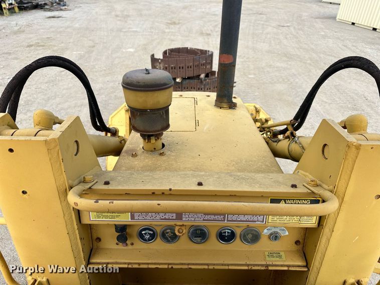 image for item OF9015 1978 Caterpillar 931  track loader
