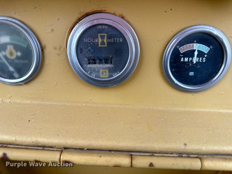 image for item OF9015 1978 Caterpillar 931  track loader