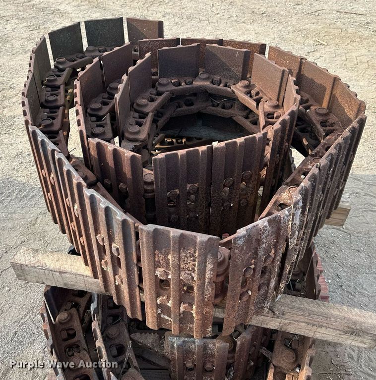 image for item OF9015 1978 Caterpillar 931  track loader