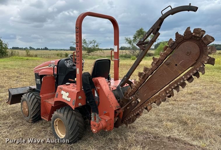 image for item OG9237 2005 Ditch Witch RT40  trencher