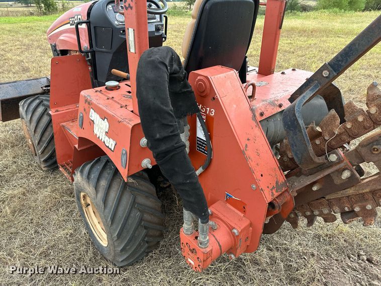 image for item OG9237 2005 Ditch Witch RT40  trencher