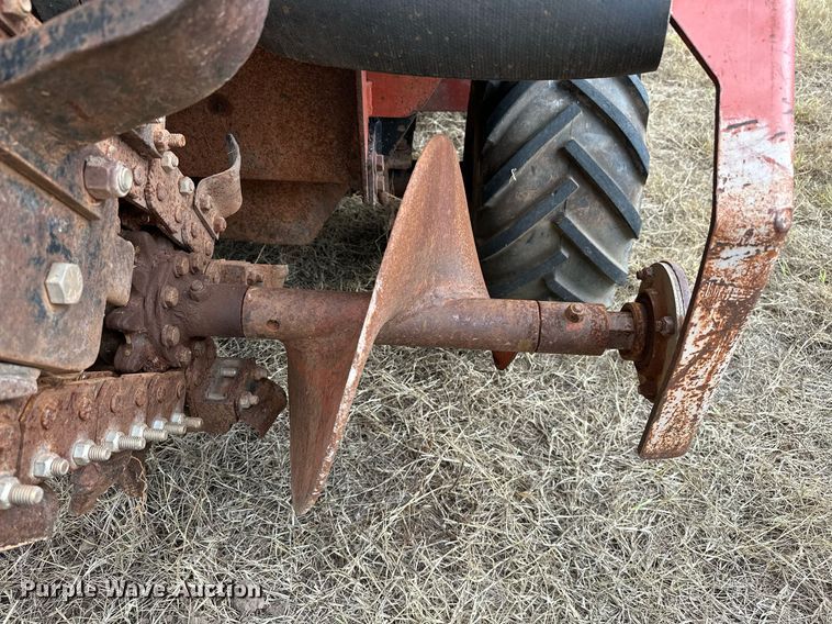 image for item OG9237 2005 Ditch Witch RT40  trencher