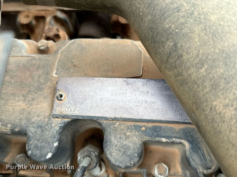 image for item OG9237 2005 Ditch Witch RT40  trencher