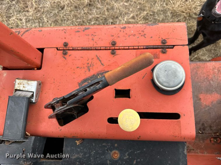 image for item OG9237 2005 Ditch Witch RT40  trencher