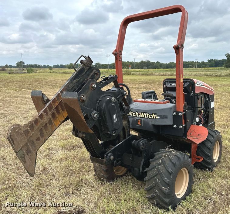 image for item OG9238 2007 Ditch Witch 420SX  cable plow