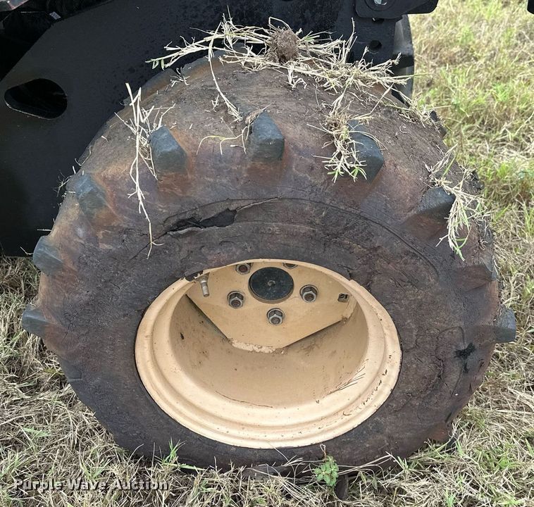 image for item OG9238 2007 Ditch Witch 420SX  cable plow