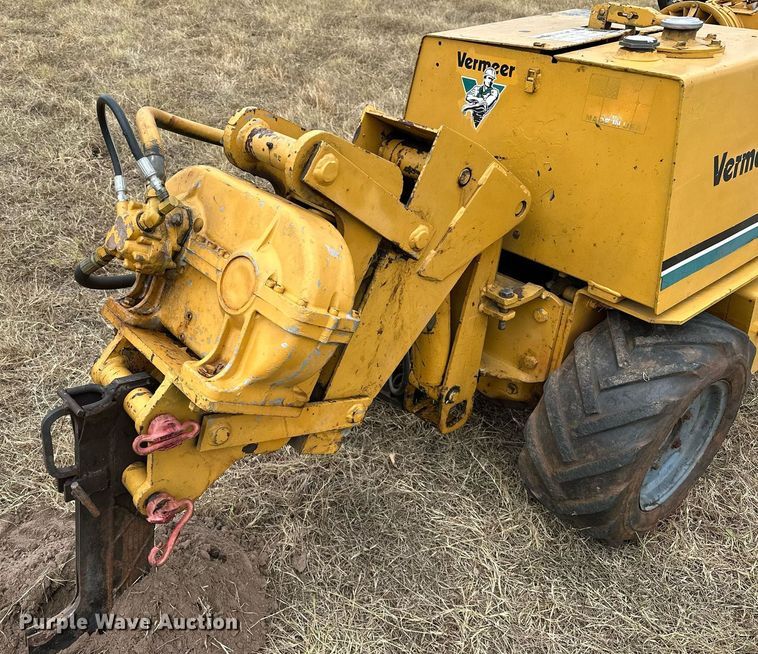 image for item OG9239 1986 Vermeer  LM-35 cable plow