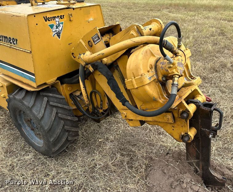 image for item OG9239 1986 Vermeer  LM-35 cable plow