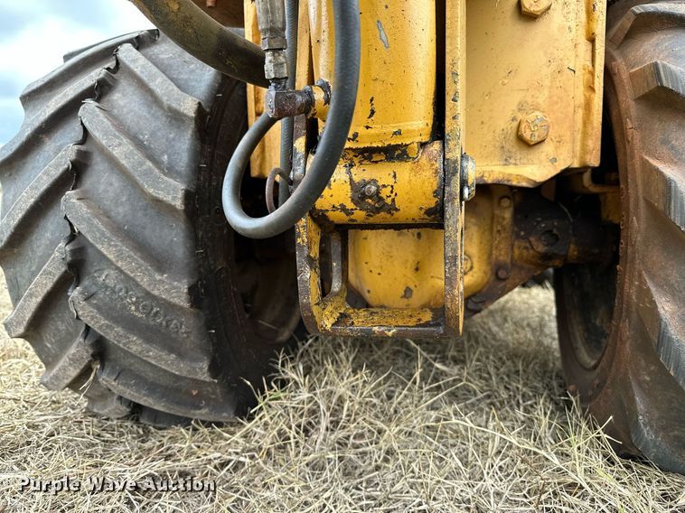 image for item OG9239 1986 Vermeer  LM-35 cable plow