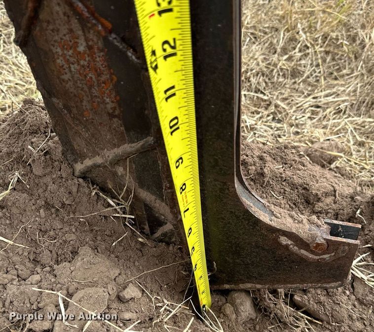 image for item OG9239 1986 Vermeer  LM-35 cable plow