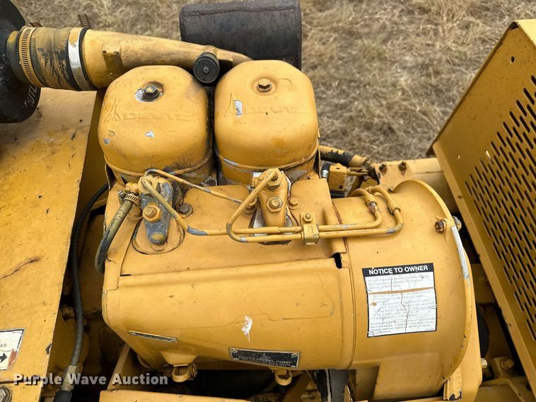 image for item OG9239 1986 Vermeer  LM-35 cable plow