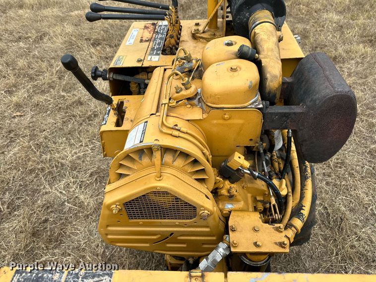 image for item OG9239 1986 Vermeer  LM-35 cable plow