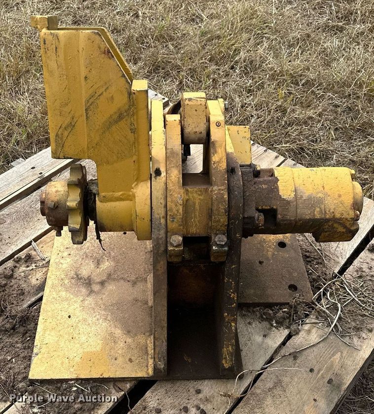 image for item OG9239 1986 Vermeer  LM-35 cable plow