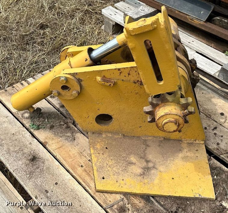 image for item OG9239 1986 Vermeer  LM-35 cable plow