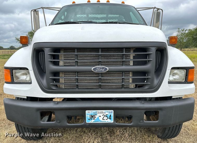 image for item OG9240 2003 Ford F750  winch truck