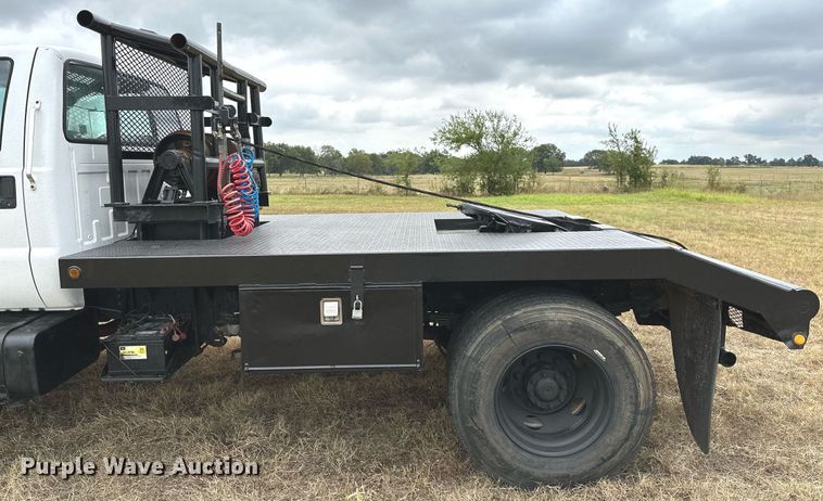 image for item OG9240 2003 Ford F750  winch truck