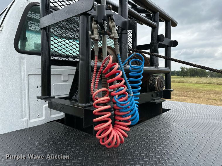 image for item OG9240 2003 Ford F750  winch truck